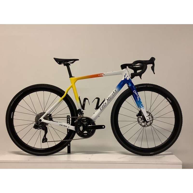 Eddy Merckx Pévèle Carbon Shimano 105 DI2 // 2x12s