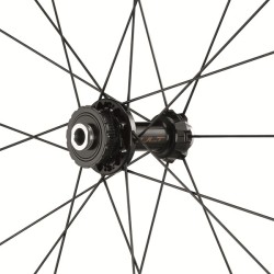 hyperon ultra carbon disc tubeless avant  campagnolo  AZAM_CYCLES