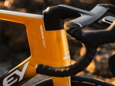 Vélo Aérodynamique vs Endurance : Lequel Choisir |Cycles Azam